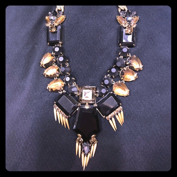 J. Crew Jewelry - Jcrew costume necklace. Adjustable closure